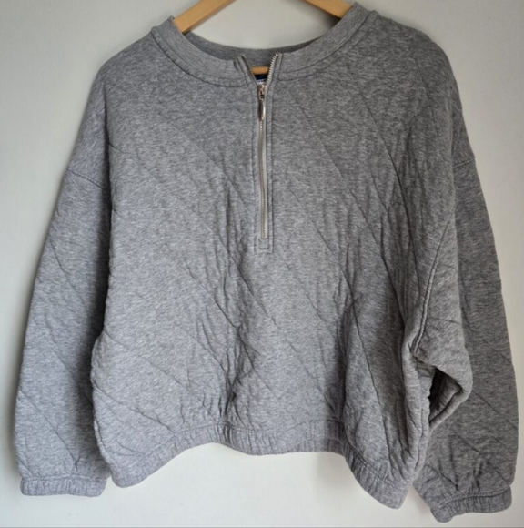 Old Navy Sweaters - OLD NAVY Gray Quilted Half-Zip Sweatshirt